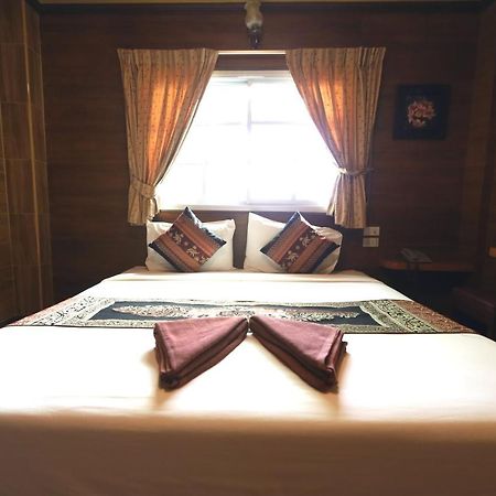 Thai Cozy House - Sha Certified Bangkok Bagian luar foto